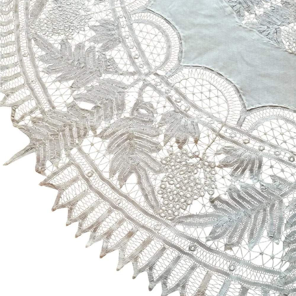 VTG French Lace Crochet Tablecloth Topper White Round 67” Vintage Old World